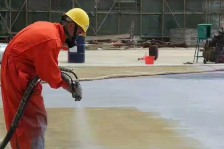 东方彩色路面喷涂是一种为路面